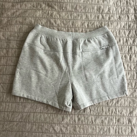 Lululemon Steady State Classic-Fit Short 5” - Picture 2 of 3